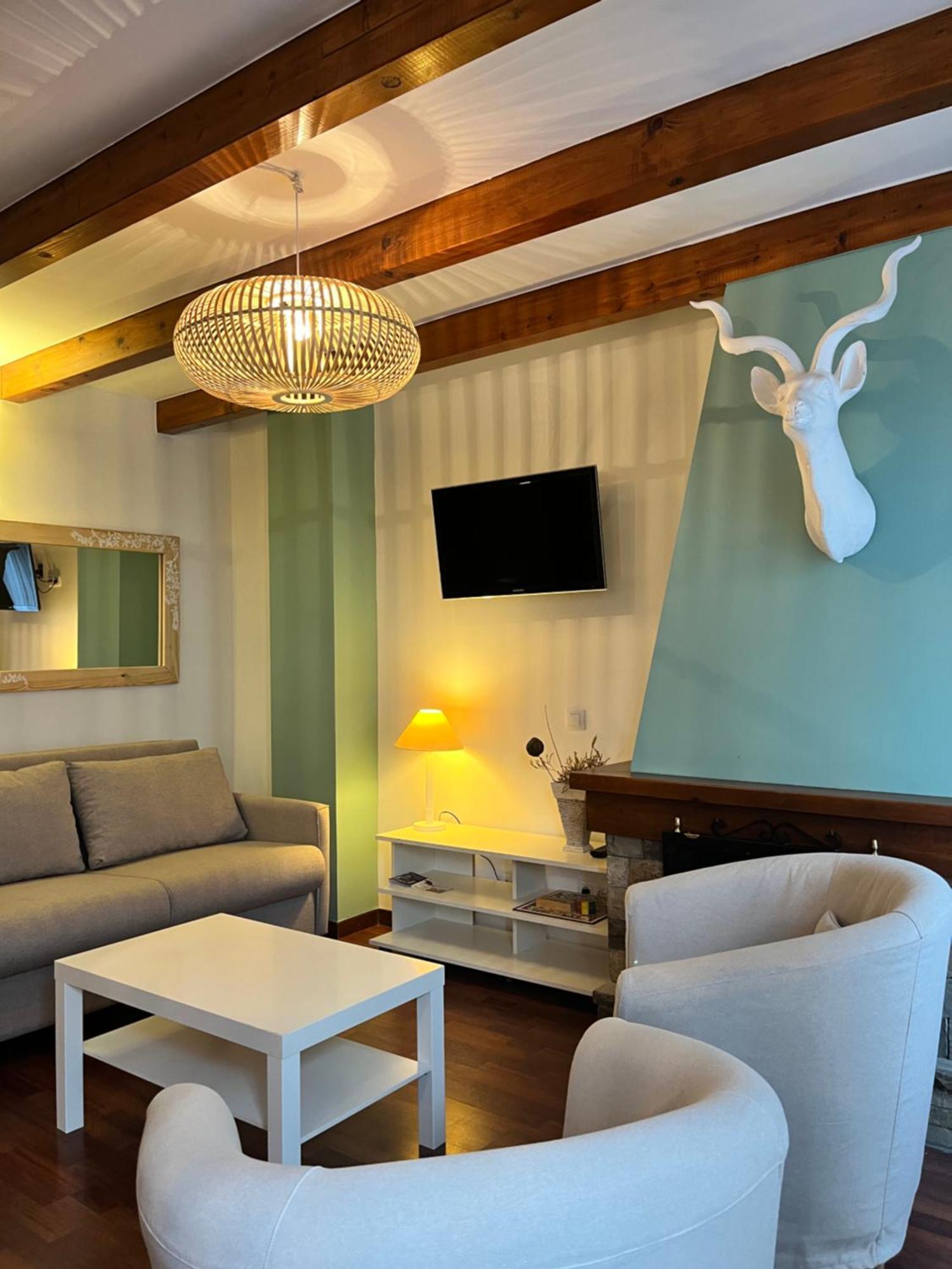 Luxury House Valencia D'Aneu Apartment Ngoại thất bức ảnh