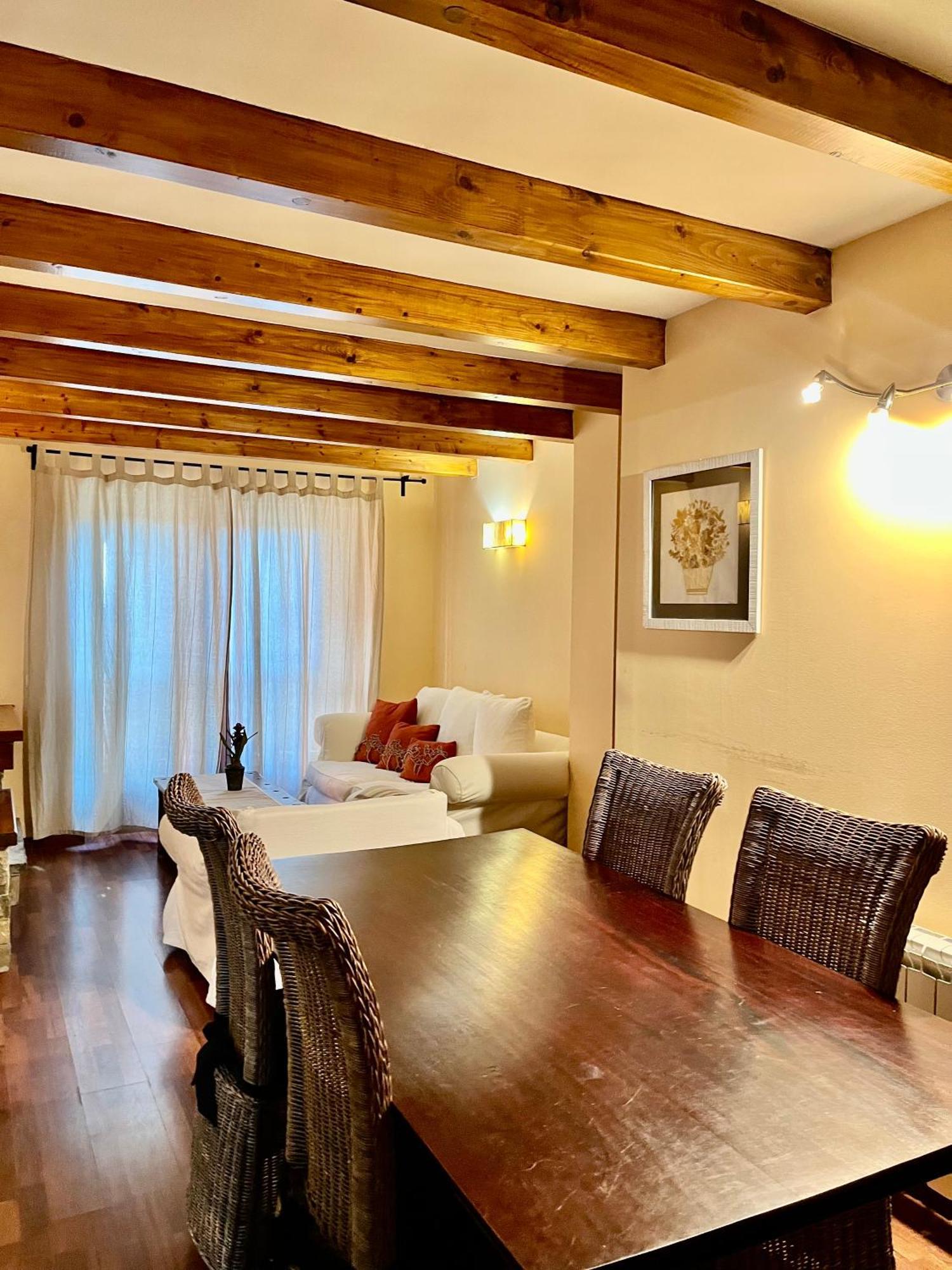Luxury House Valencia D'Aneu Apartment Ngoại thất bức ảnh