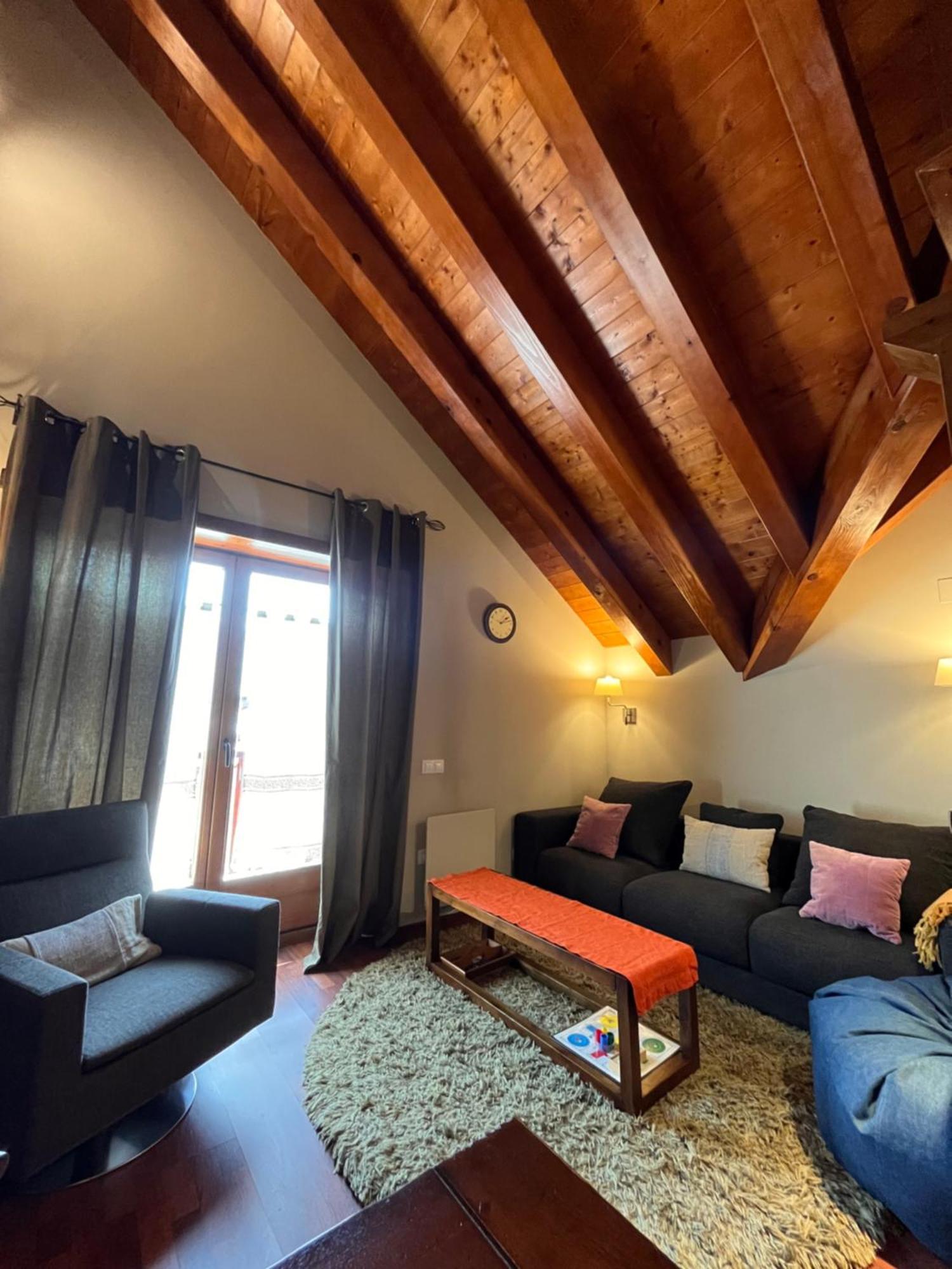 Luxury House Valencia D'Aneu Apartment Ngoại thất bức ảnh