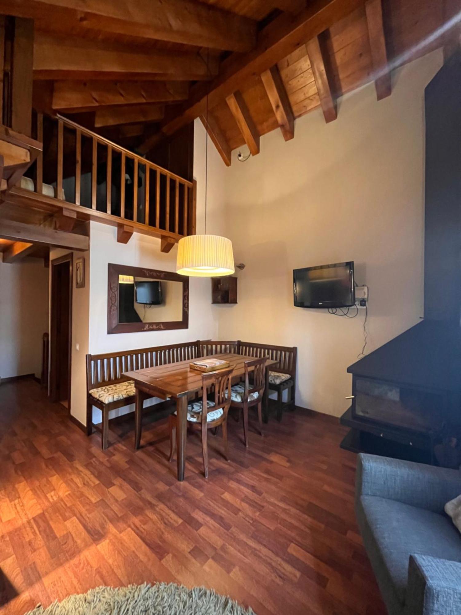 Luxury House Valencia D'Aneu Apartment Ngoại thất bức ảnh
